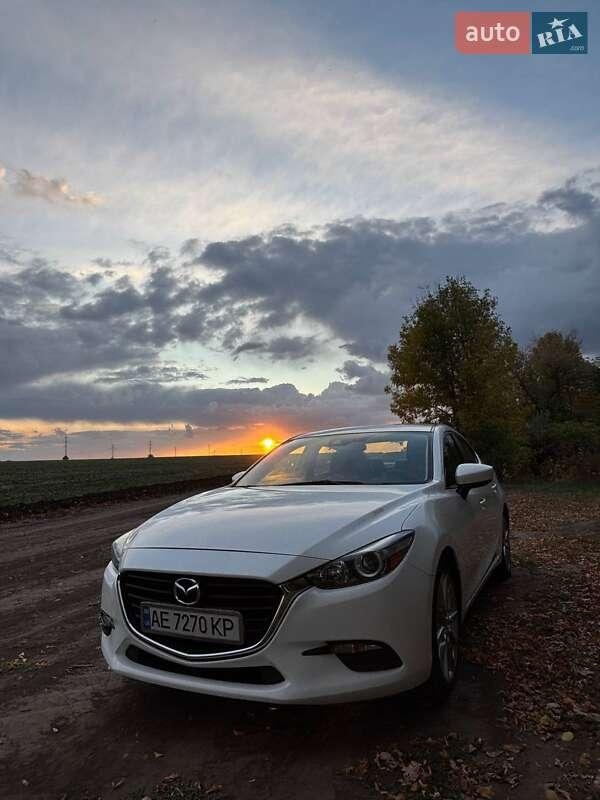 Mazda 3 2016