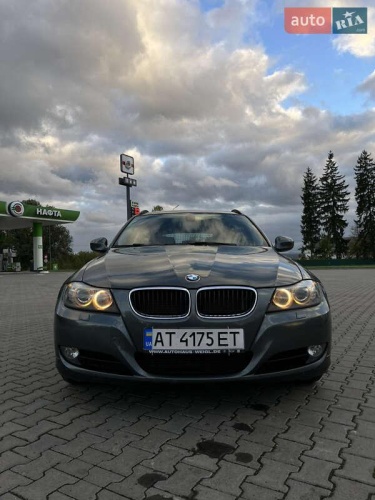 BMW 3 Series 2010