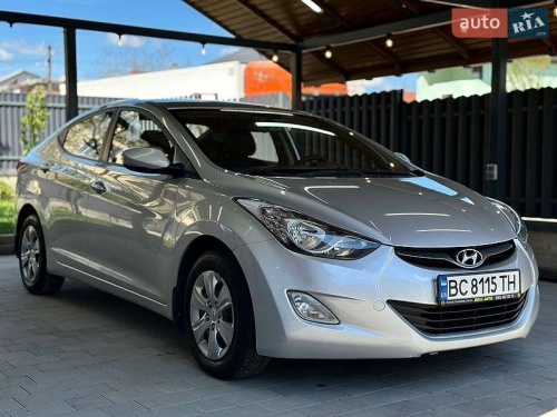 Hyundai Elantra 2011