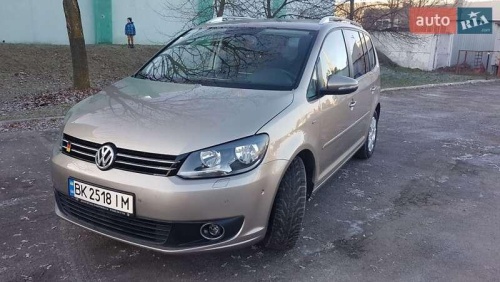 Volkswagen Touran 2015