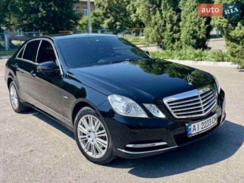 Mercedes-Benz E-Class 2012