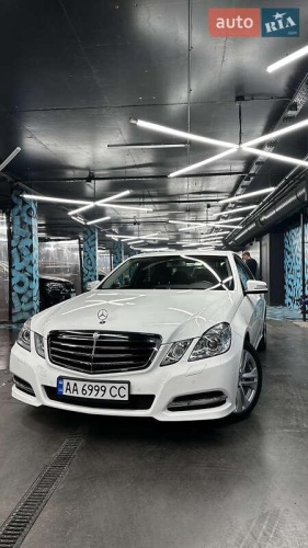 Mercedes-Benz E-Class 2012