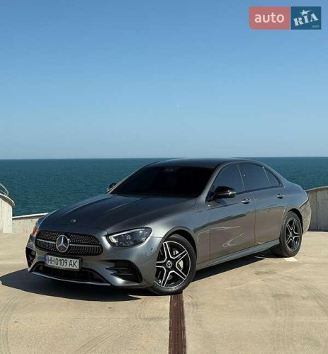 Mercedes-Benz E-Class 2021