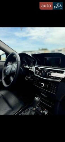 Mercedes-Benz E-Class 2011