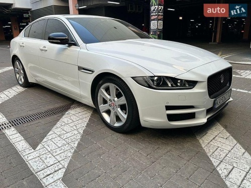 Jaguar XE 2016