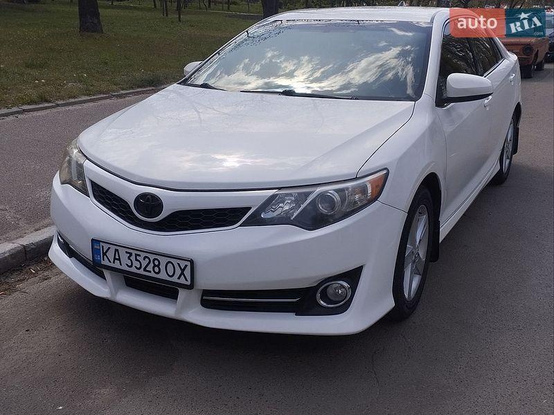 Toyota Camry 2013