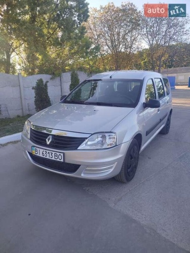 Renault Logan 2012