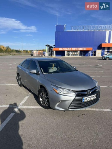 Toyota Camry 2016