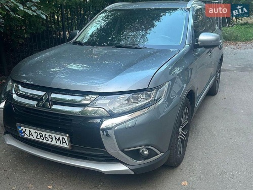 Mitsubishi Outlander 2015