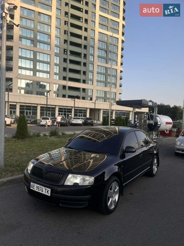 Skoda Superb 2007