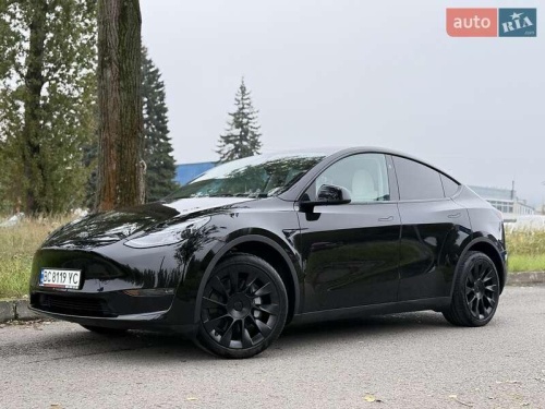 Tesla Model Y 2023