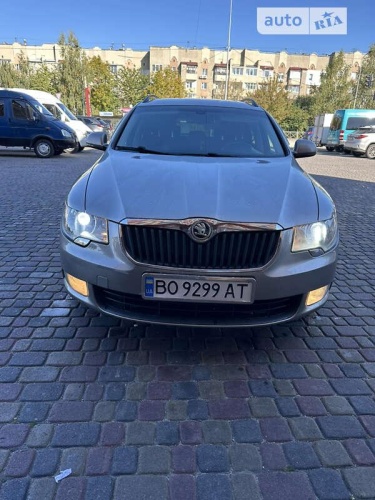 Skoda Superb 2012