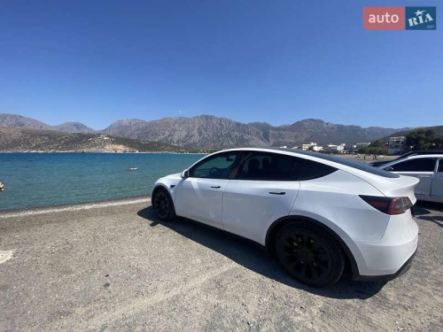 Tesla Model Y 2021