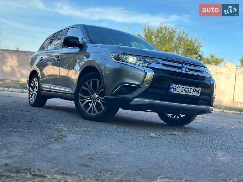 Mitsubishi Outlander 2016