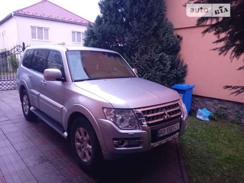 Mitsubishi Pajero 2015