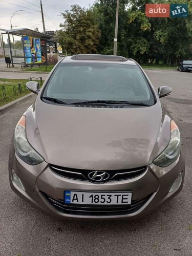 Hyundai Elantra 2011