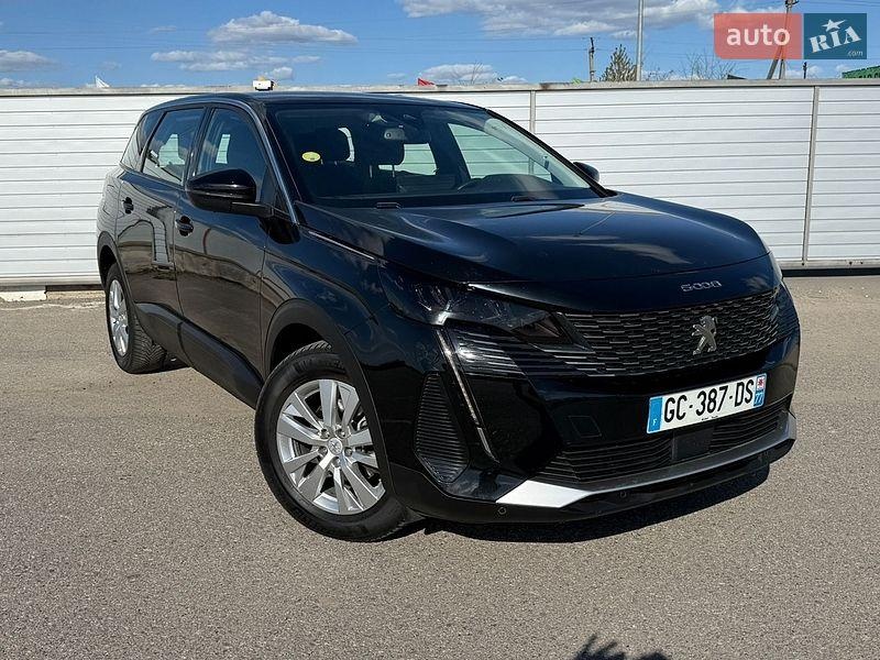 Peugeot 5008 2021