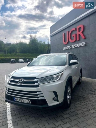 Toyota Highlander 2016