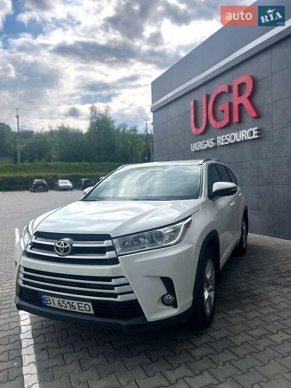 Toyota Highlander 2016