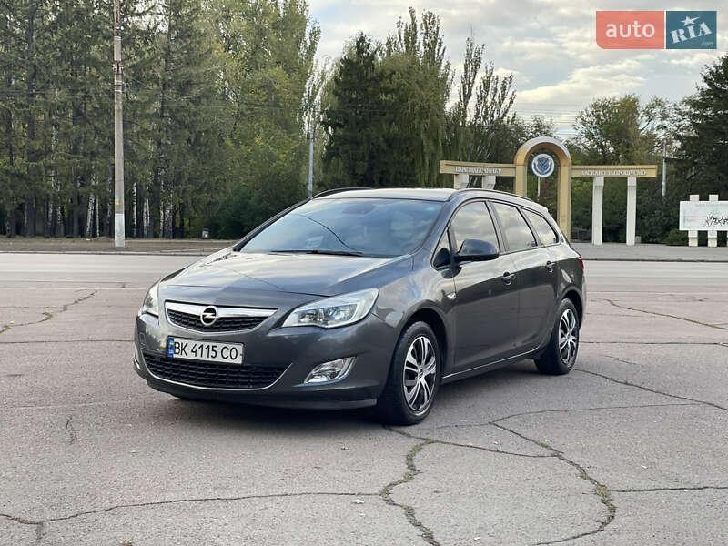 Opel Astra 2010