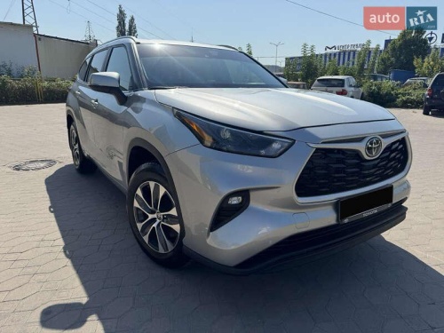 Toyota Highlander 2023