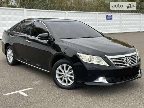 Toyota Camry 2011