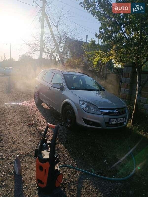 Opel Astra 2008