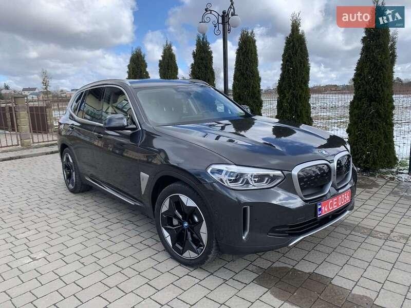 BMW iX3 2021