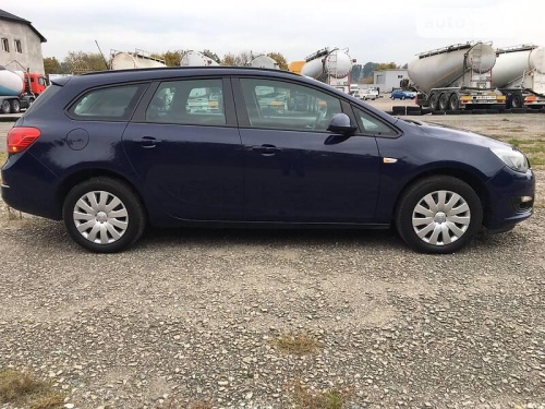 Opel Astra 2013