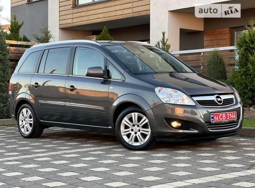 Opel Zafira 2012