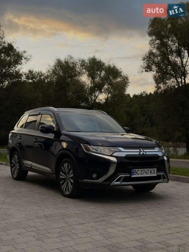 Mitsubishi Outlander 2018