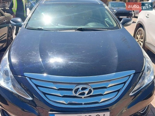 Hyundai Sonata 2013