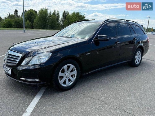 Mercedes-Benz E-Class 2011