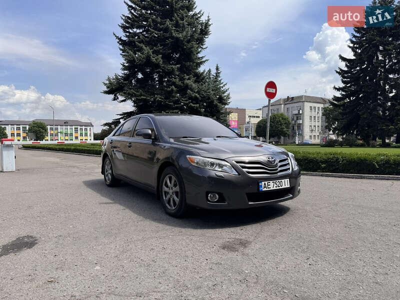Toyota Camry 2010