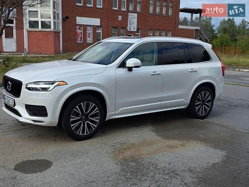 Volvo XC90 2021