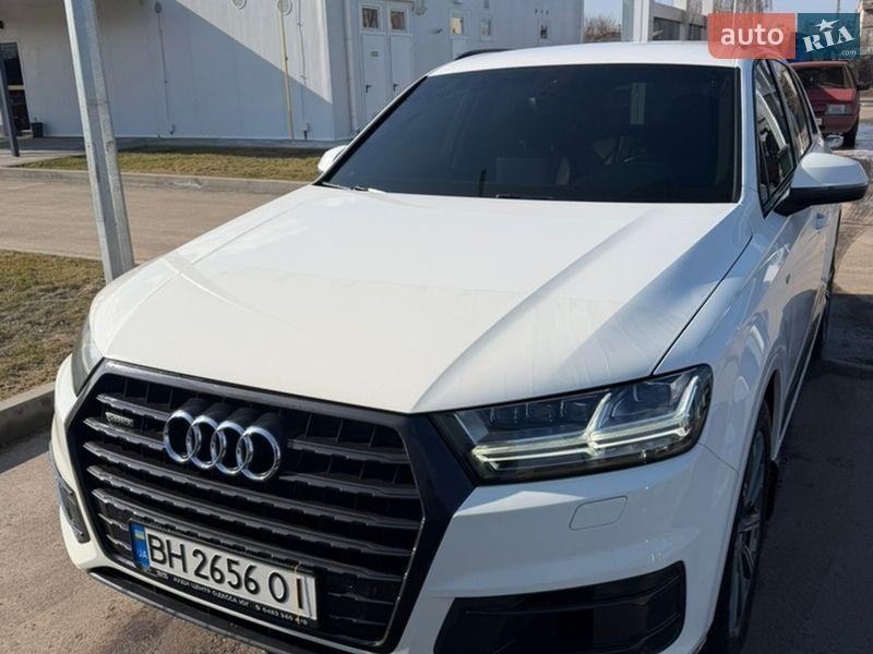 Audi Q7 2016