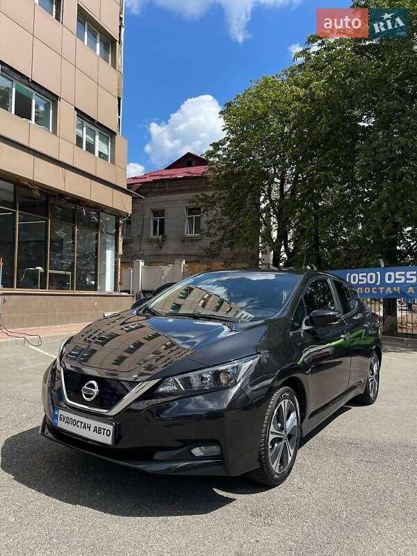 Nissan Leaf 2021