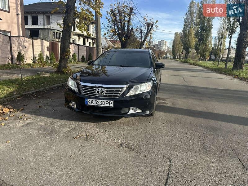 Toyota Camry 2012