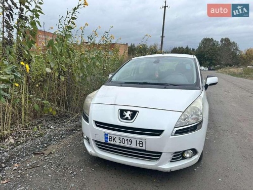 Peugeot 5008 2010