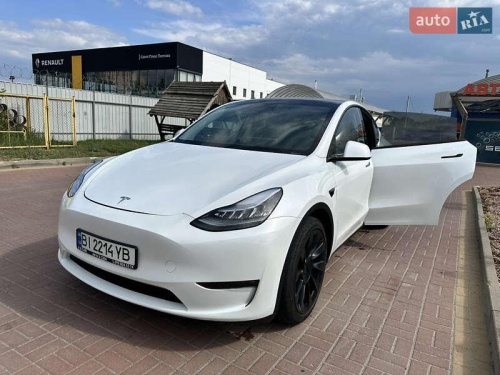 Tesla Model Y 2023