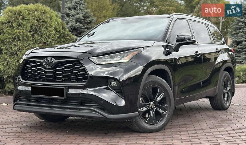 Toyota Highlander 2020
