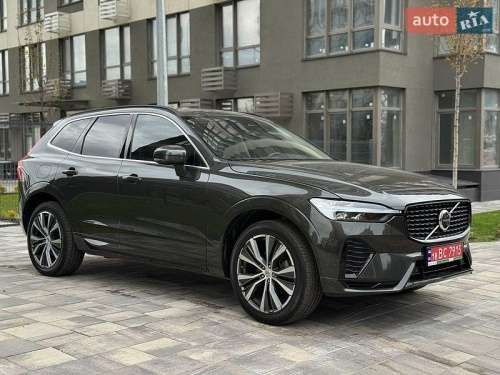 Volvo XC60 2022