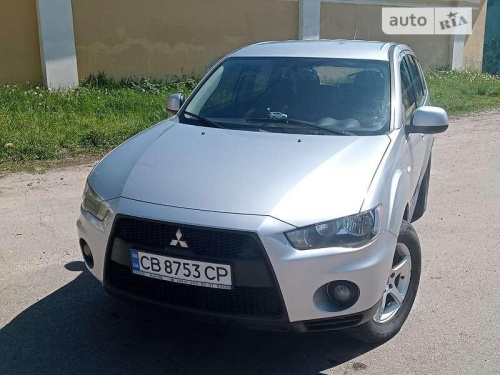 Mitsubishi Outlander 2010