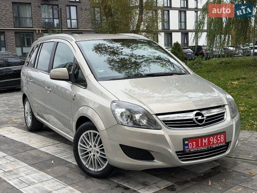 Opel Zafira 2011