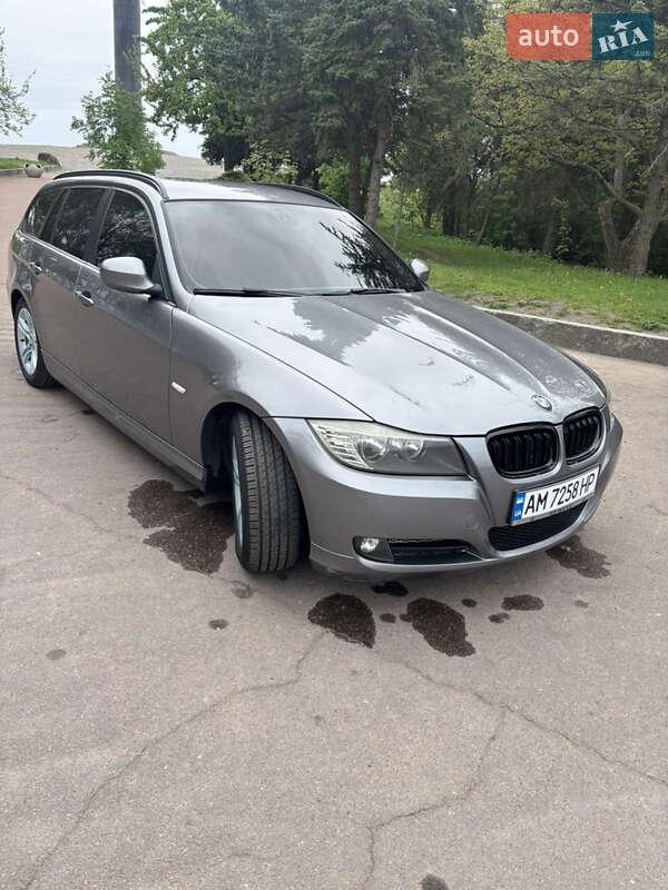 BMW 3 Series 2011