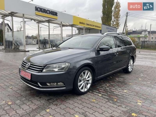 Volkswagen Passat 2011