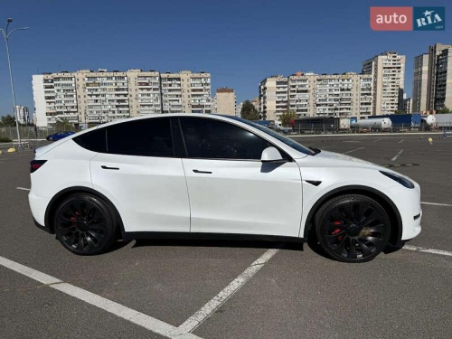 Tesla Model Y 2022