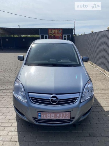 Opel Zafira 2011