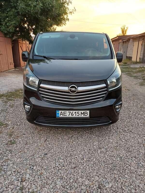 Opel Vivaro 2015