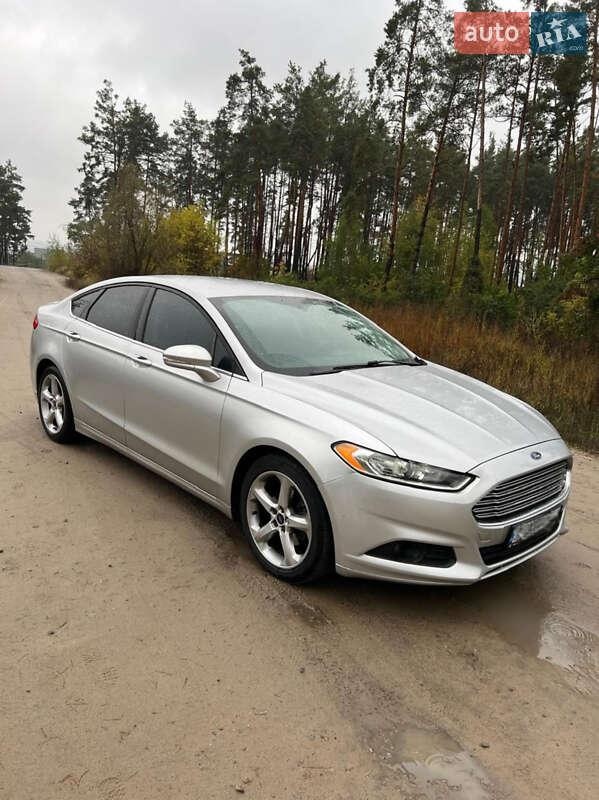 Ford Fusion 2015